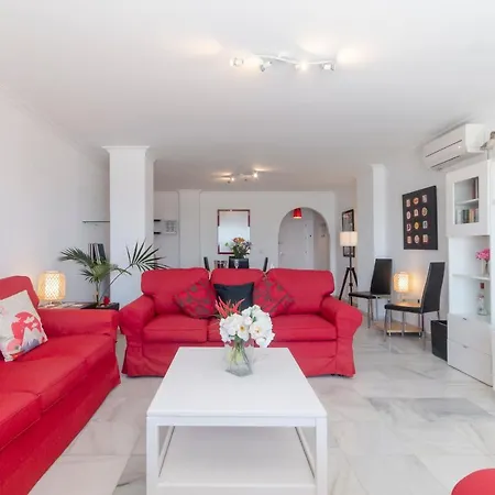 Superb Large Apartment On The Beach Marbella Exterior photo