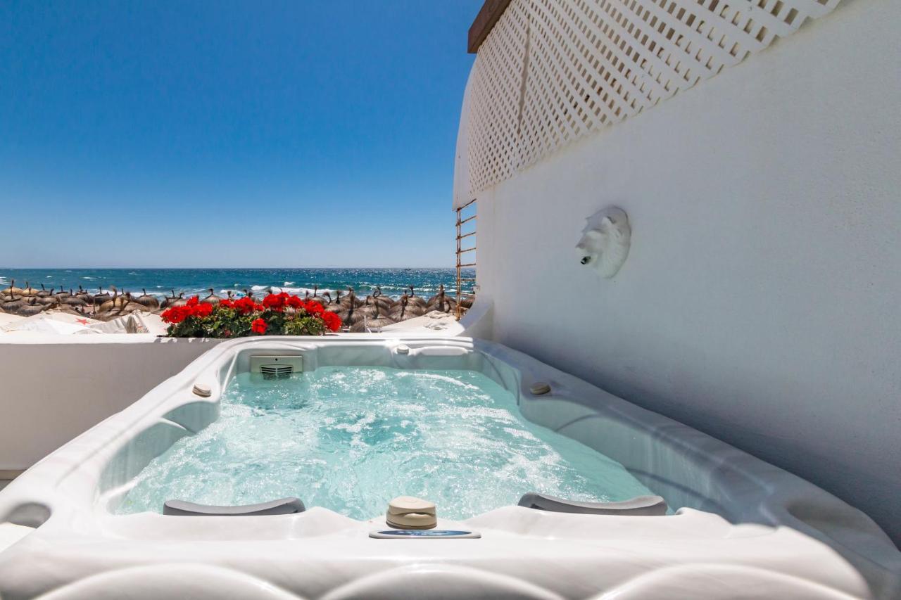 Apartment Superb Large On The Marbella