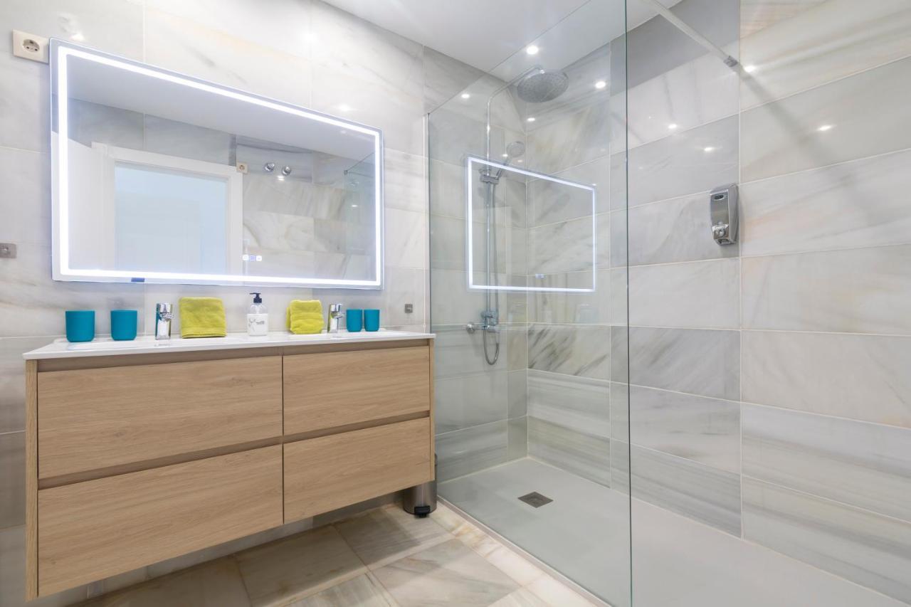 Superb Large On The Apartment Marbella